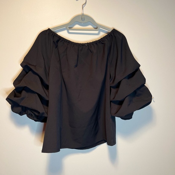 NWT CC off the shoulder black blouse with pearl detail on layered sleeve. Med. - Picture 3 of 5